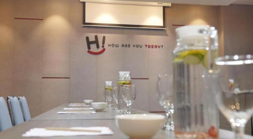 Hi Hotel Senen جاكرتا المظهر الخارجي الصورة