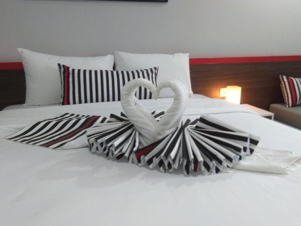 Hi Hotel Senen جاكرتا المظهر الخارجي الصورة